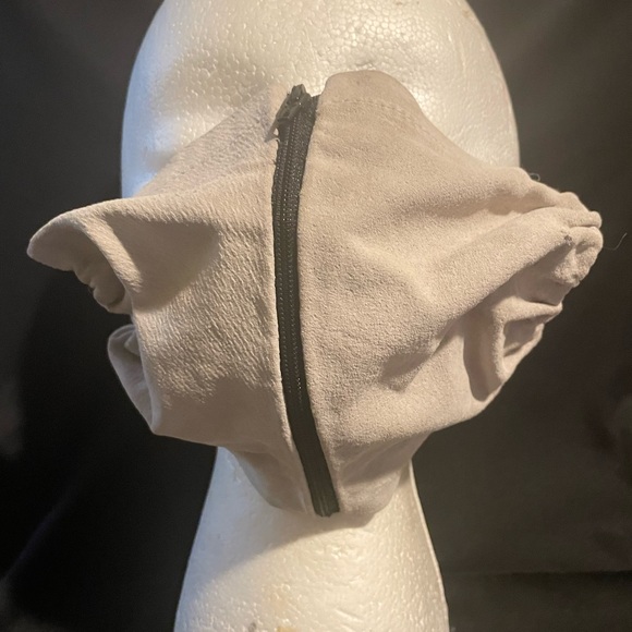 Face mask - Picture 6 of 6